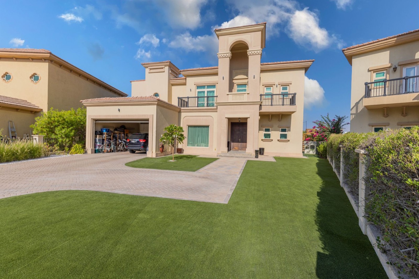 Exklusive 4-Schlafzimmer-Villa, renoviert und vergrößert, Jumeirah Islands